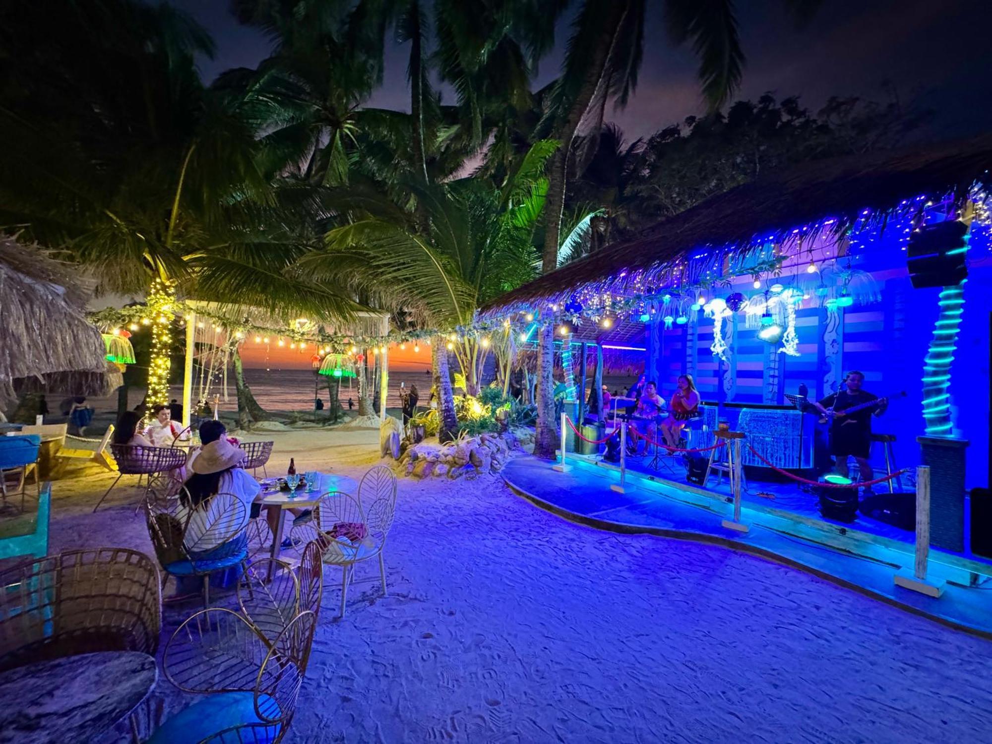 Casa Pilar Beach Resort Manoc-Manoc Zewnętrze zdjęcie
