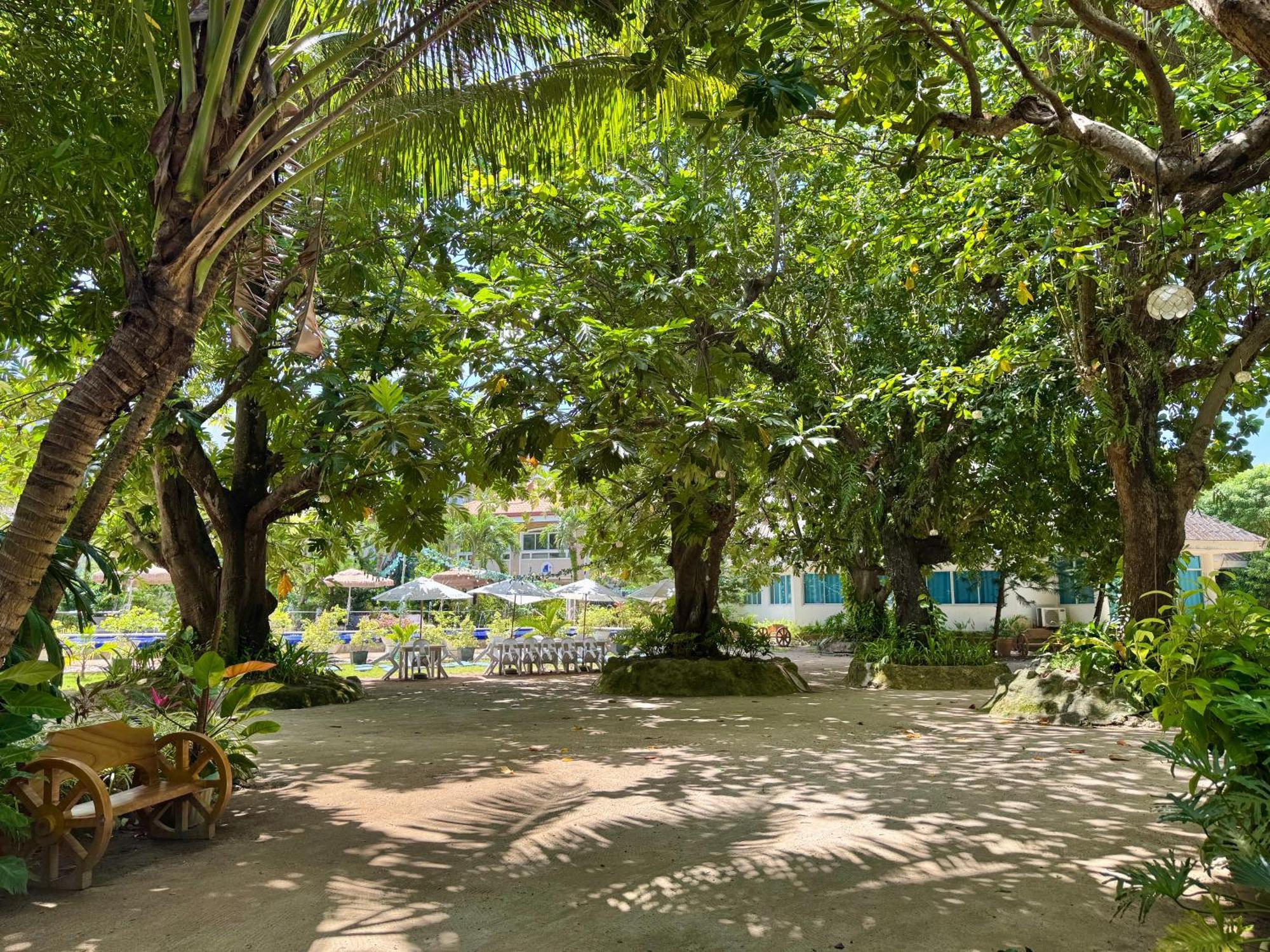Casa Pilar Beach Resort Manoc-Manoc Zewnętrze zdjęcie